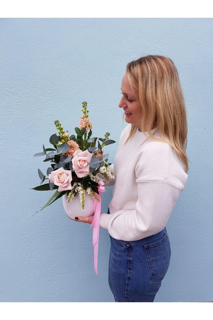 Marshmallow is the perfect selection of beautiful blooms arranged in a vase ready to enjoy. Florist Wellington , Kilbirnie Florist , Lyall Bay Florist